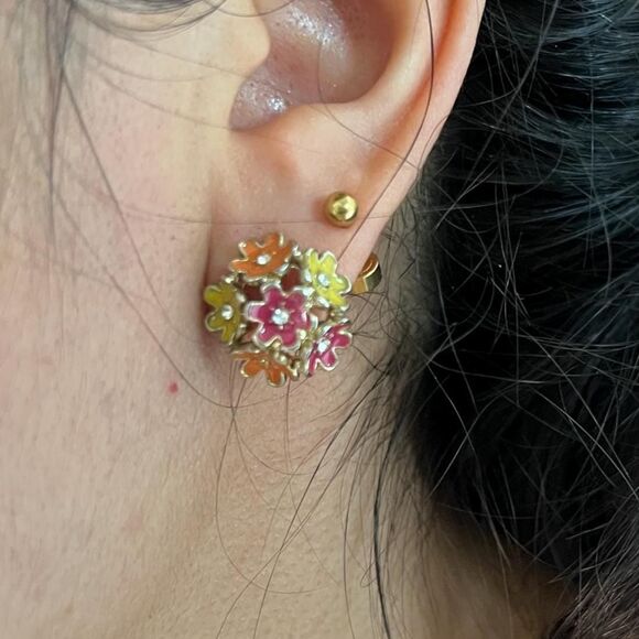 Vintage Chunky Pink Flower Blossom stud Earrings - Picture 3 of 3